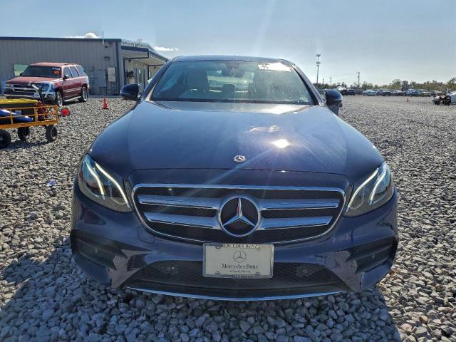 Mercedes-Benz E-Class 300 4matic Image 5