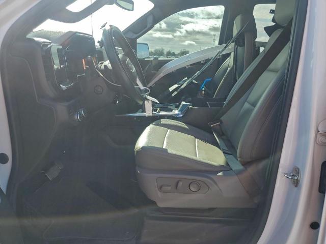 GMC Sierra C1500 Slt Image 3