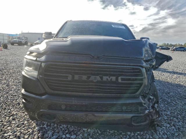 Ram 1500 Laramie Image 4