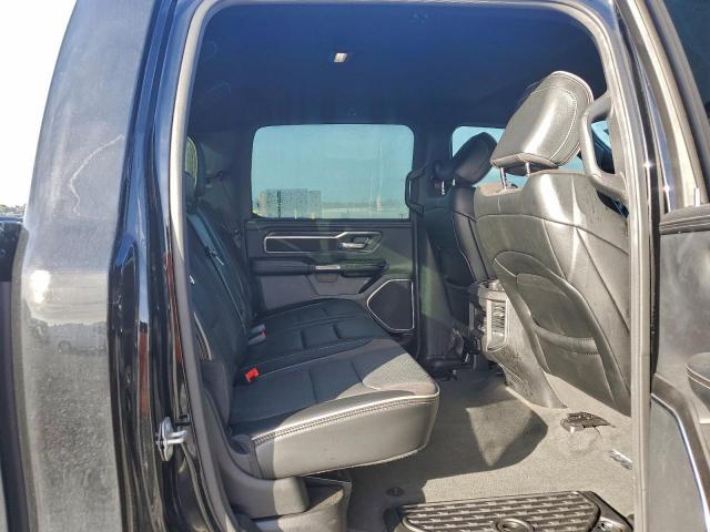 Ram 1500 Laramie Image 9