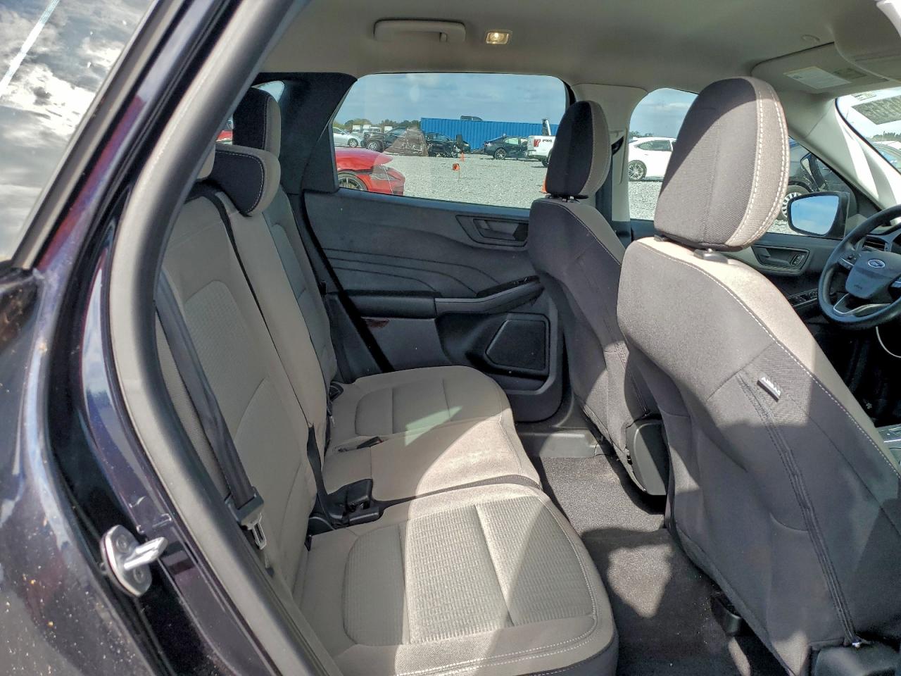 Ford Escape S Image 10