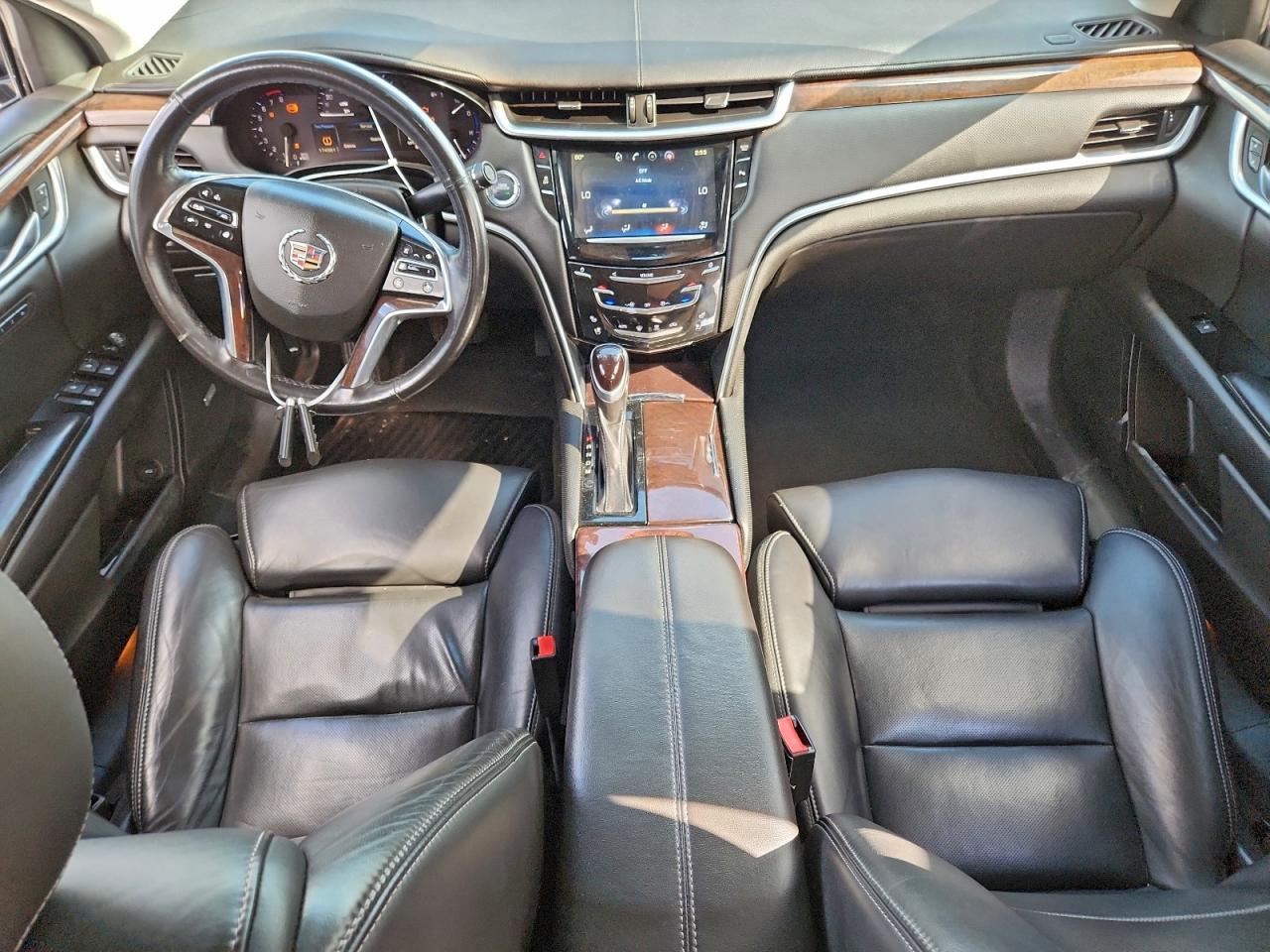 Cadillac XTS Luxury Collection Image 9