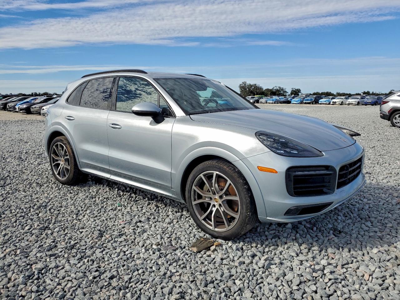 Porsche Cayenne S Image 5