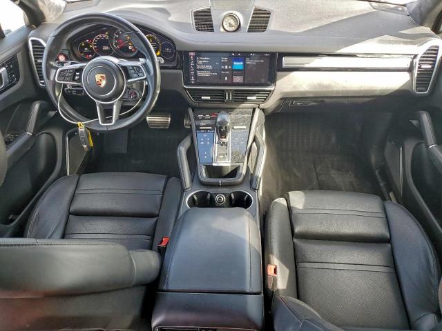 Porsche Cayenne S Image 12