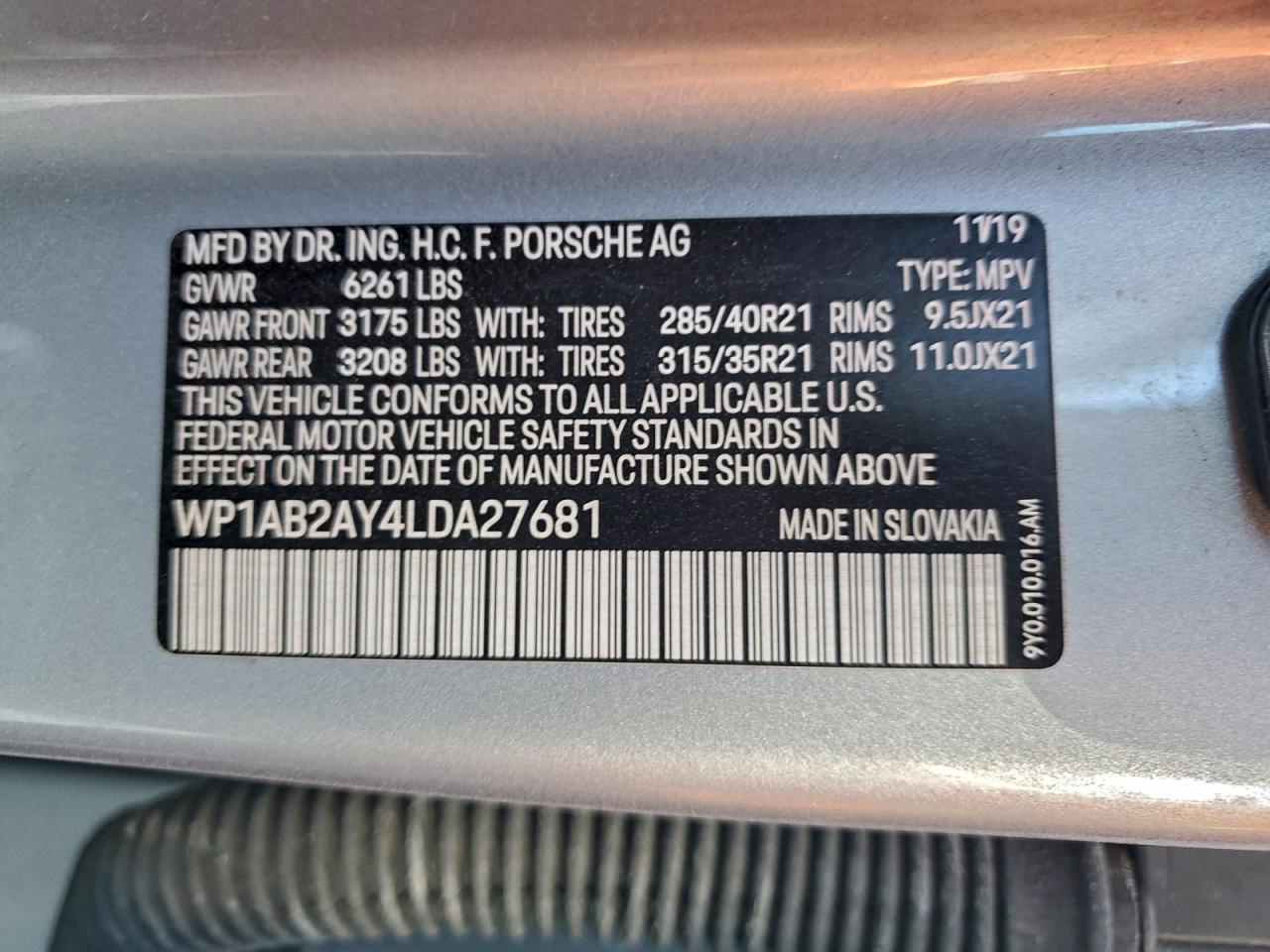 Porsche Cayenne S Image 8