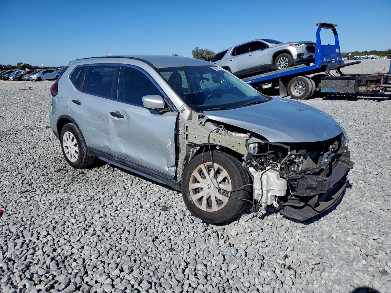 Nissan Rogue S Image 8