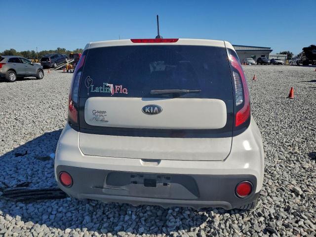 Kia Soul Image 3