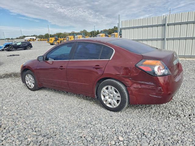 Nissan Altima Base Image 5
