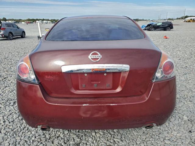 Nissan Altima Base Image 11