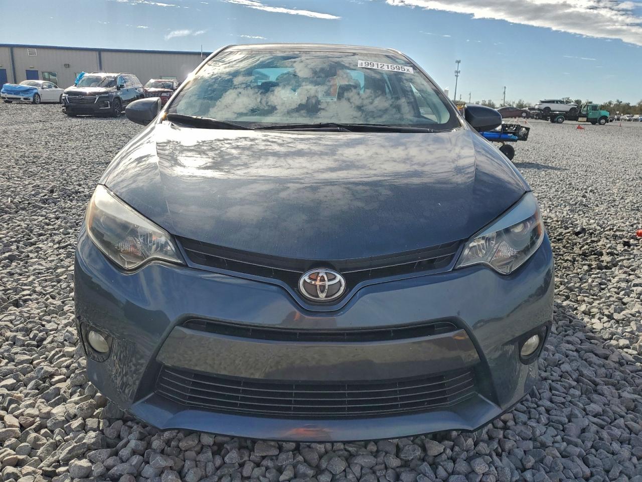 Toyota Corolla L Image 10