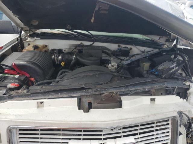 GMC Suburban C1500 Image 13