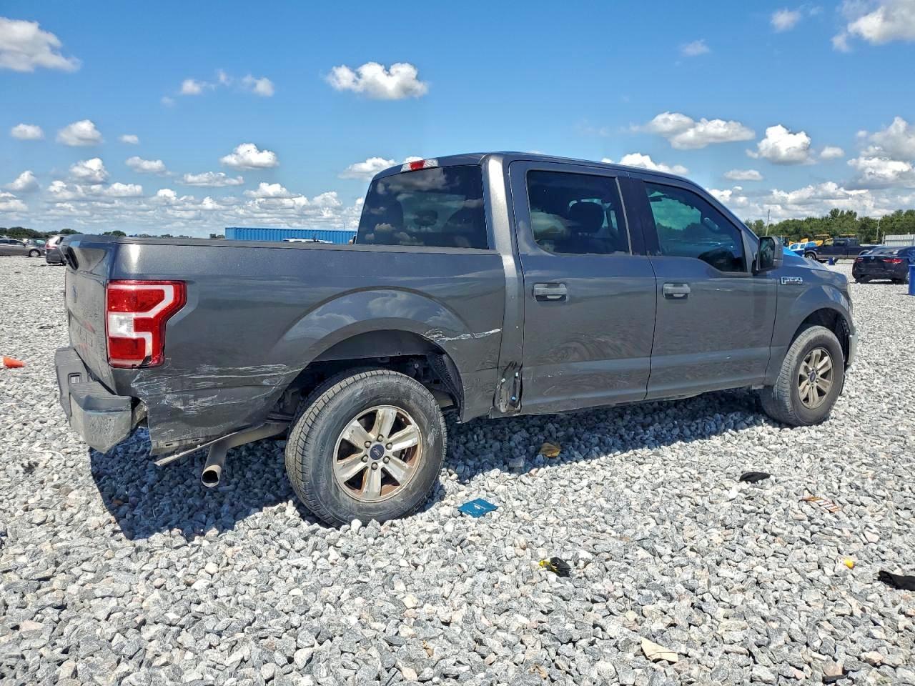 Ford F-150 Supercrew Image 4