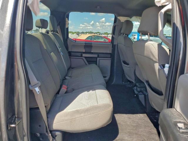 Ford F-150 Supercrew Image 6