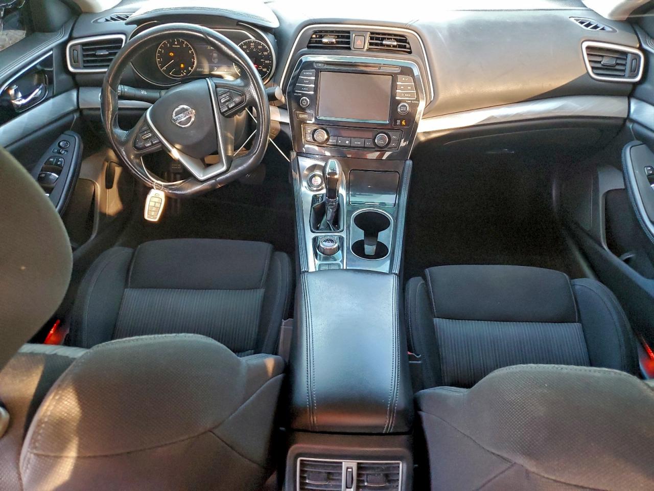 Nissan Maxima 3.5s Image 5