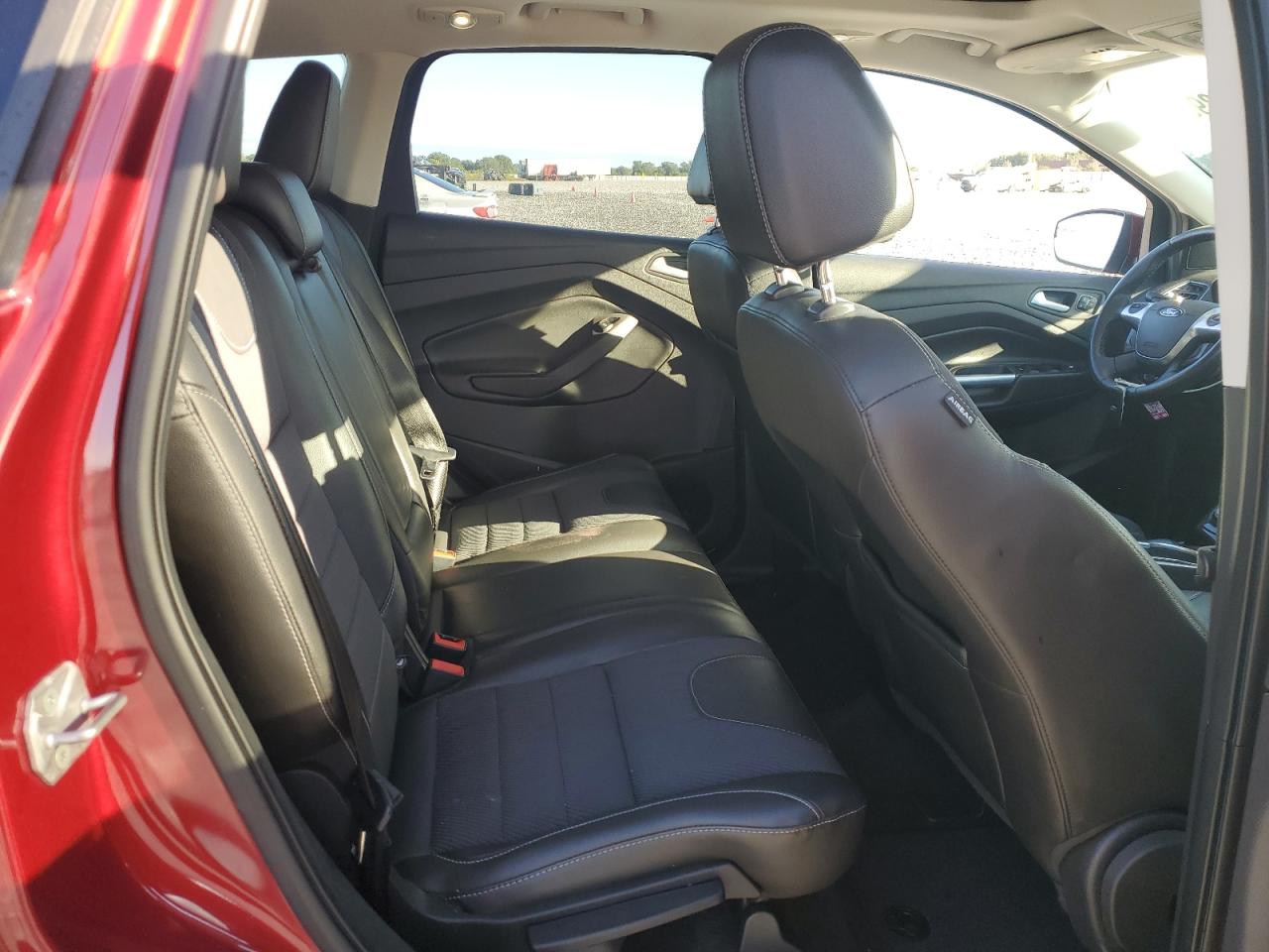 Ford Escape Titanium Image 8