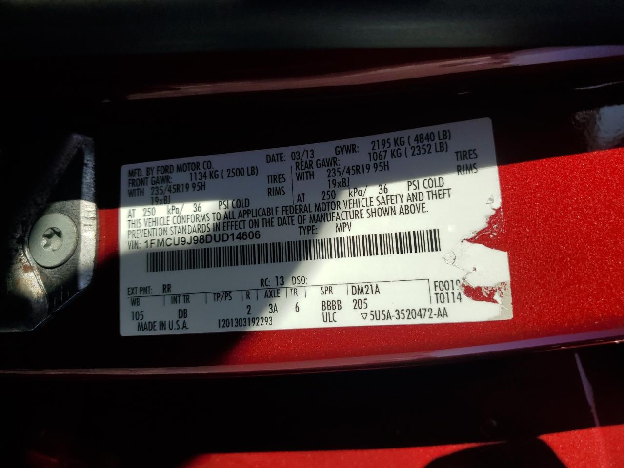 Ford Escape Titanium Image 11