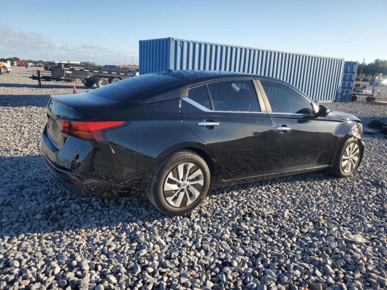 Nissan Altima S Image 12