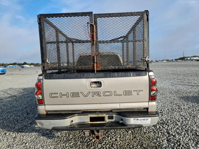 Chevrolet Silverado C2500 Heavy Duty Image 2