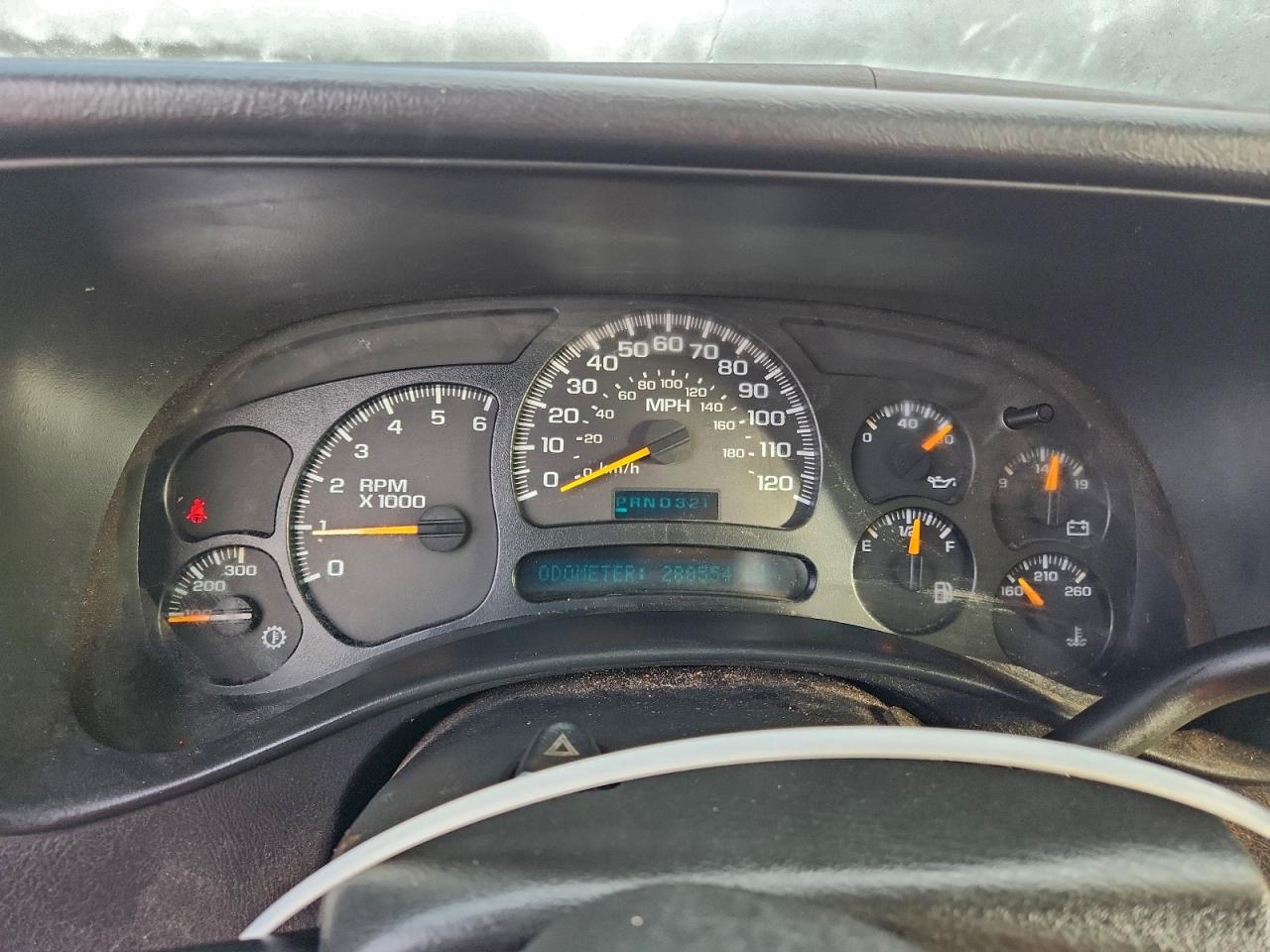 Chevrolet Silverado C2500 Heavy Duty Image 3