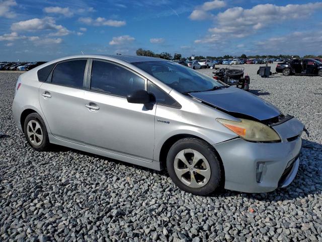 Toyota Prius Image 12