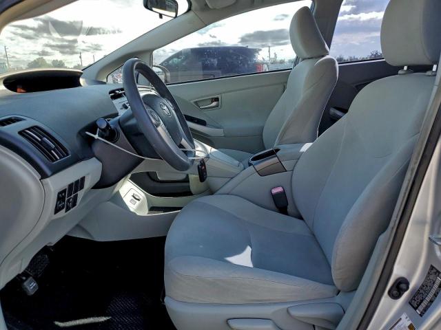 Toyota Prius Image 2