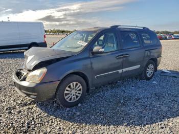  Salvage Kia Sedona