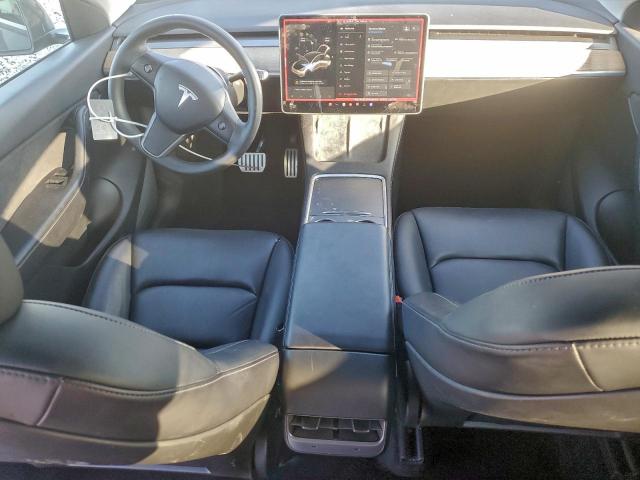 Tesla Model Y Image 13