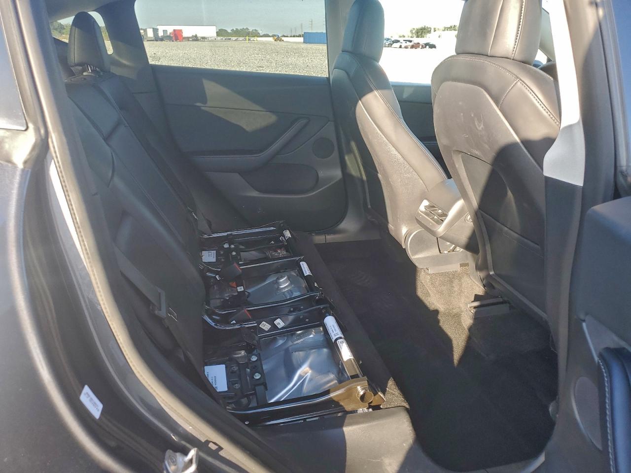 Tesla Model Y Image 2