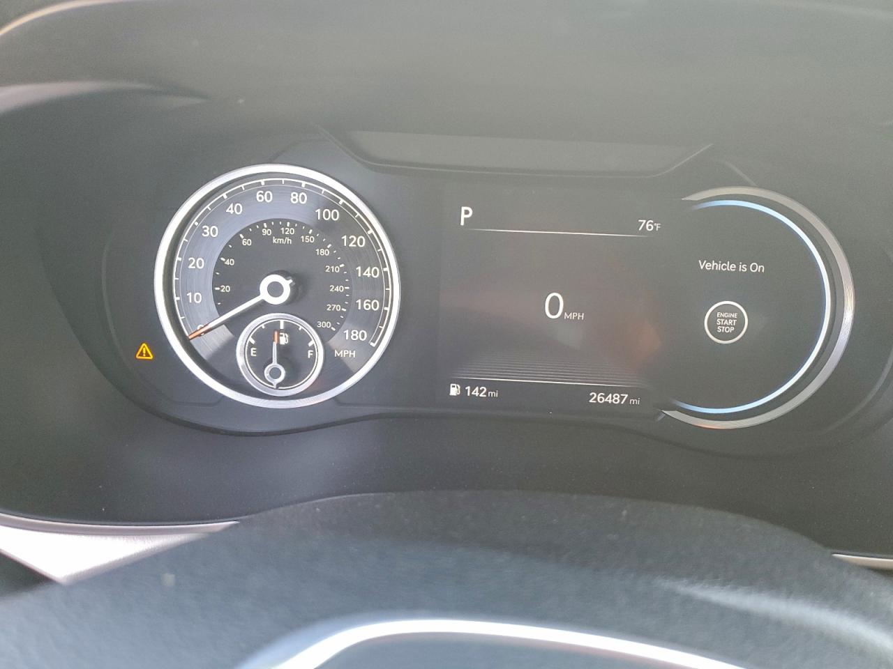 Genesis G70 Base Base Image 11