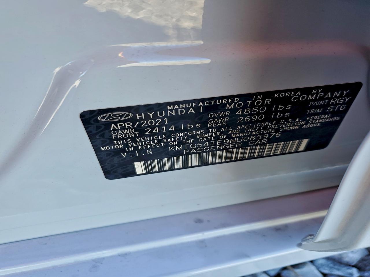 Genesis G70 Base Base Image 4