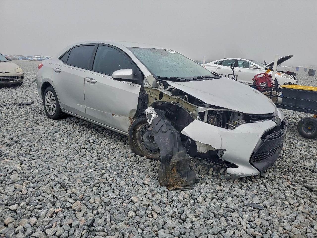 Toyota Corolla L Image 2