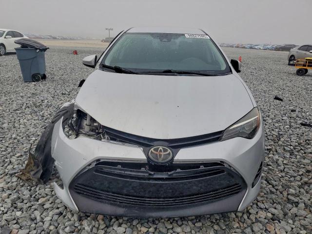 Toyota Corolla L Image 11