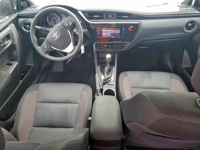 Toyota Corolla L Image 7