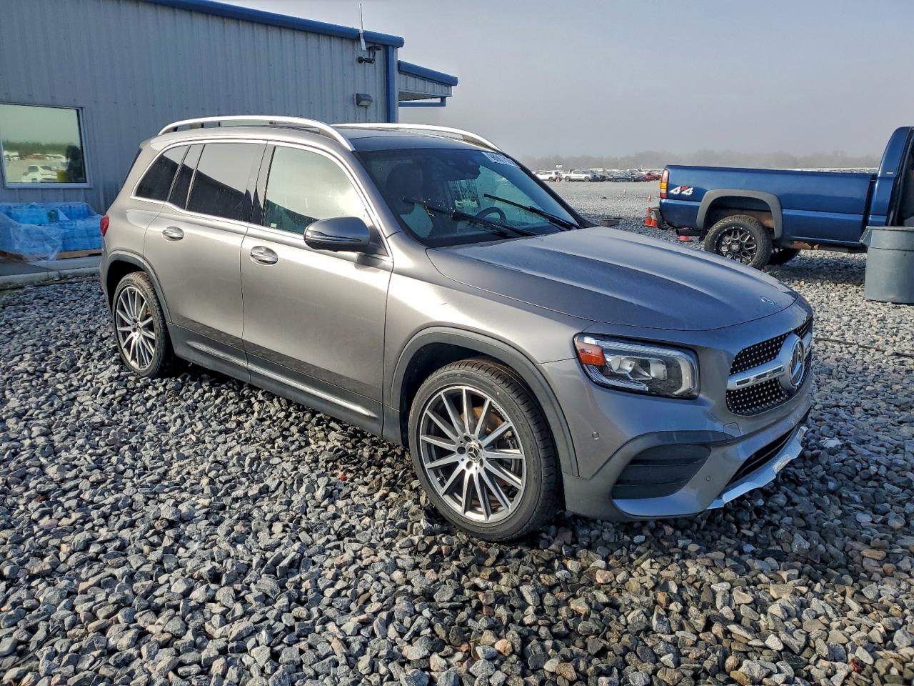 Mercedes-Benz GLB 250 Image 9