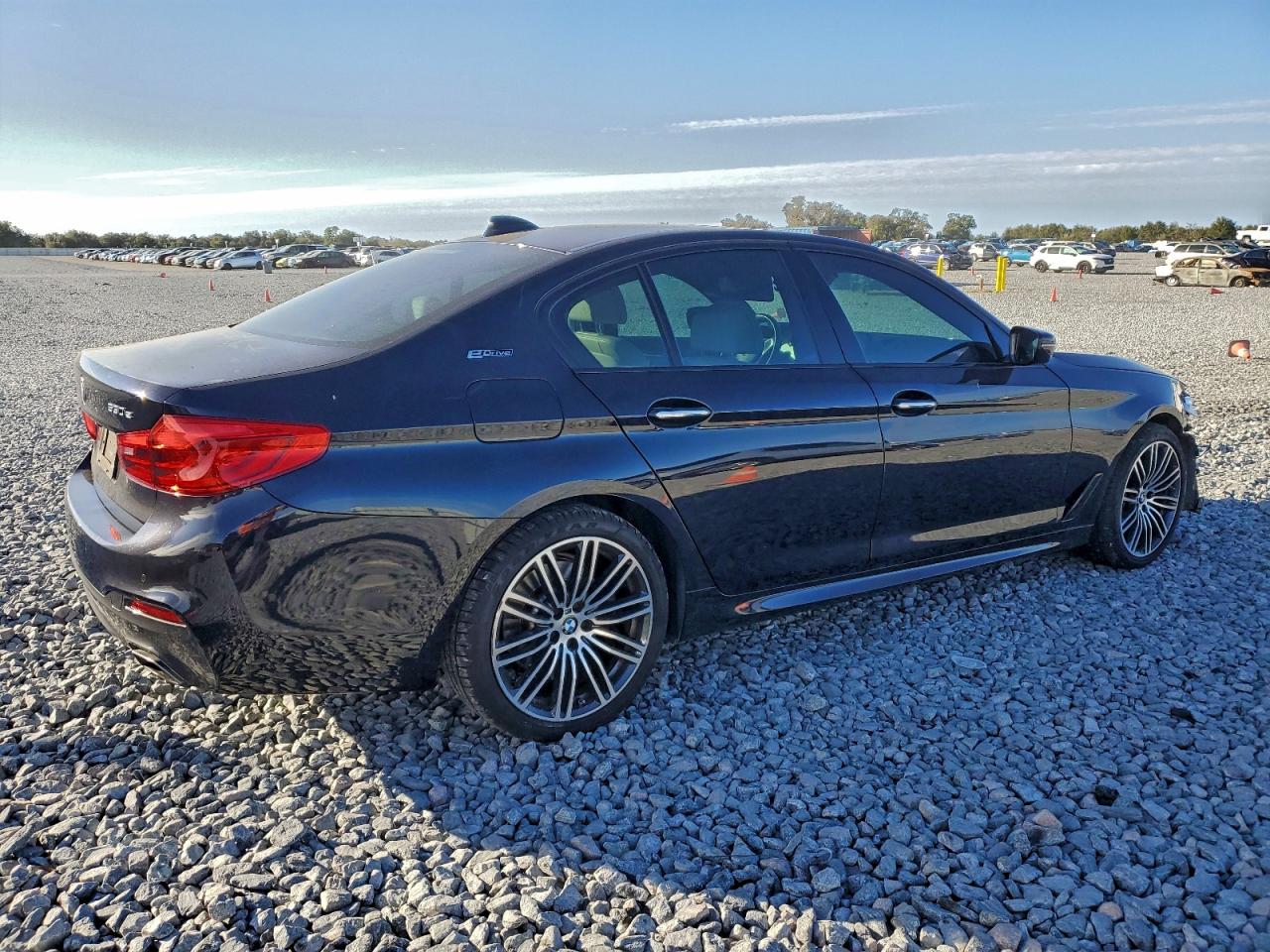 BMW 5 Series Image 10