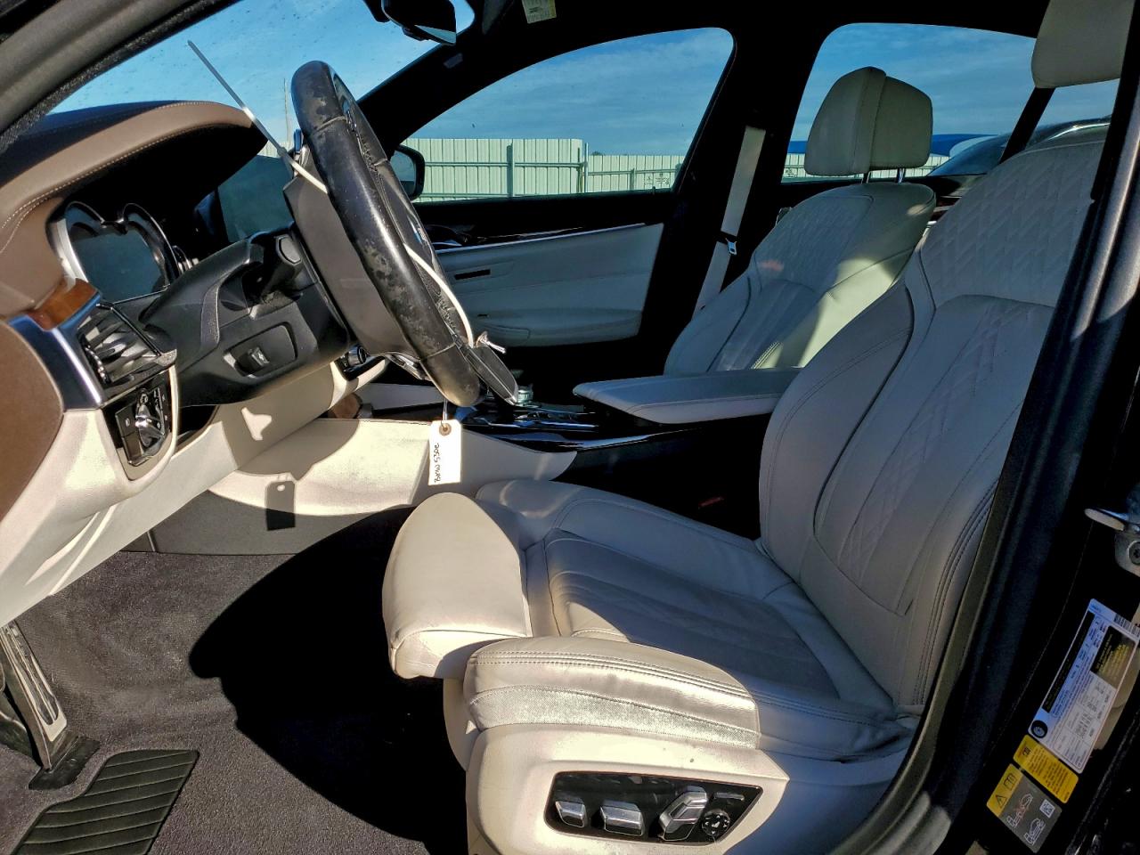 BMW 5 Series Image 6