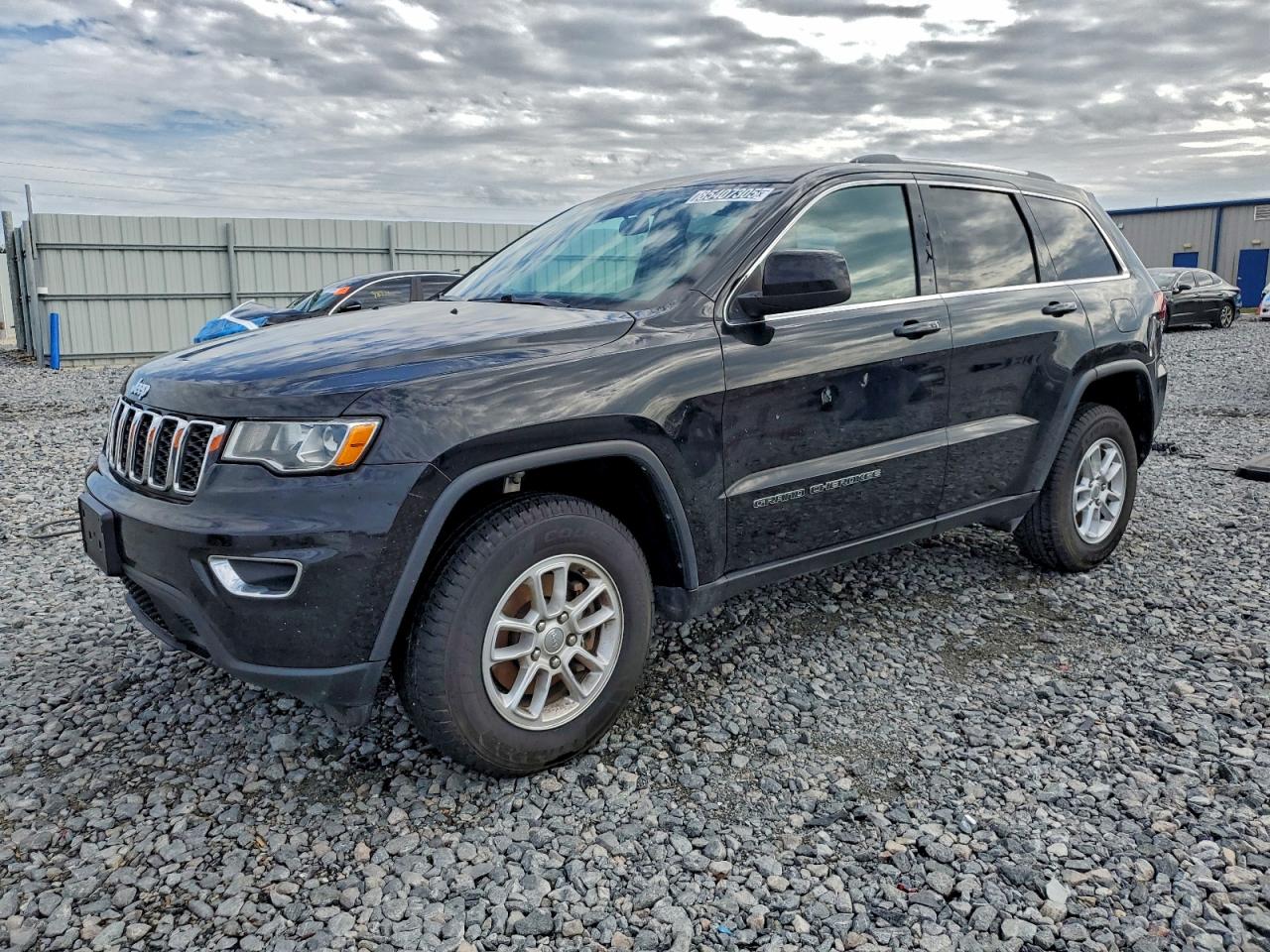 Jeep Grand Cherokee Laredo Image 1