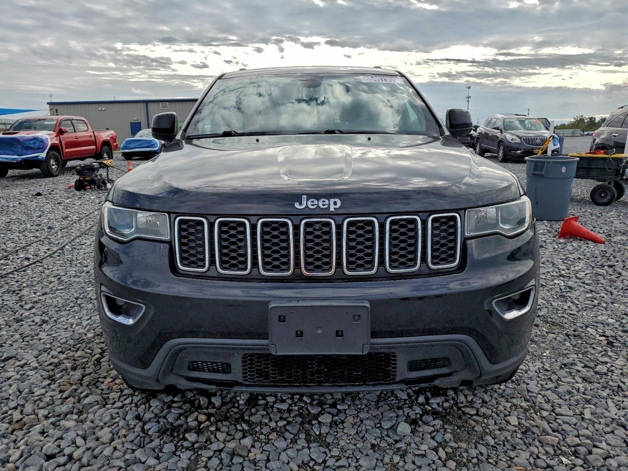 Jeep Grand Cherokee Laredo Image 10
