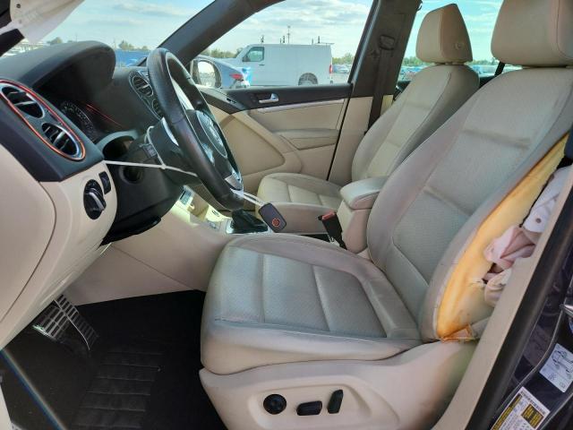 Volkswagen Tiguan S Image 4