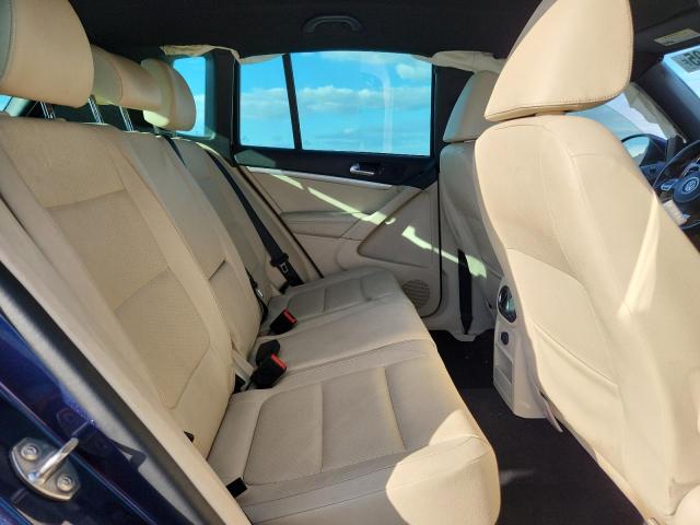 Volkswagen Tiguan S Image 2