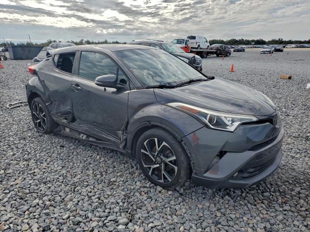 Toyota C-HR Xle Image 13