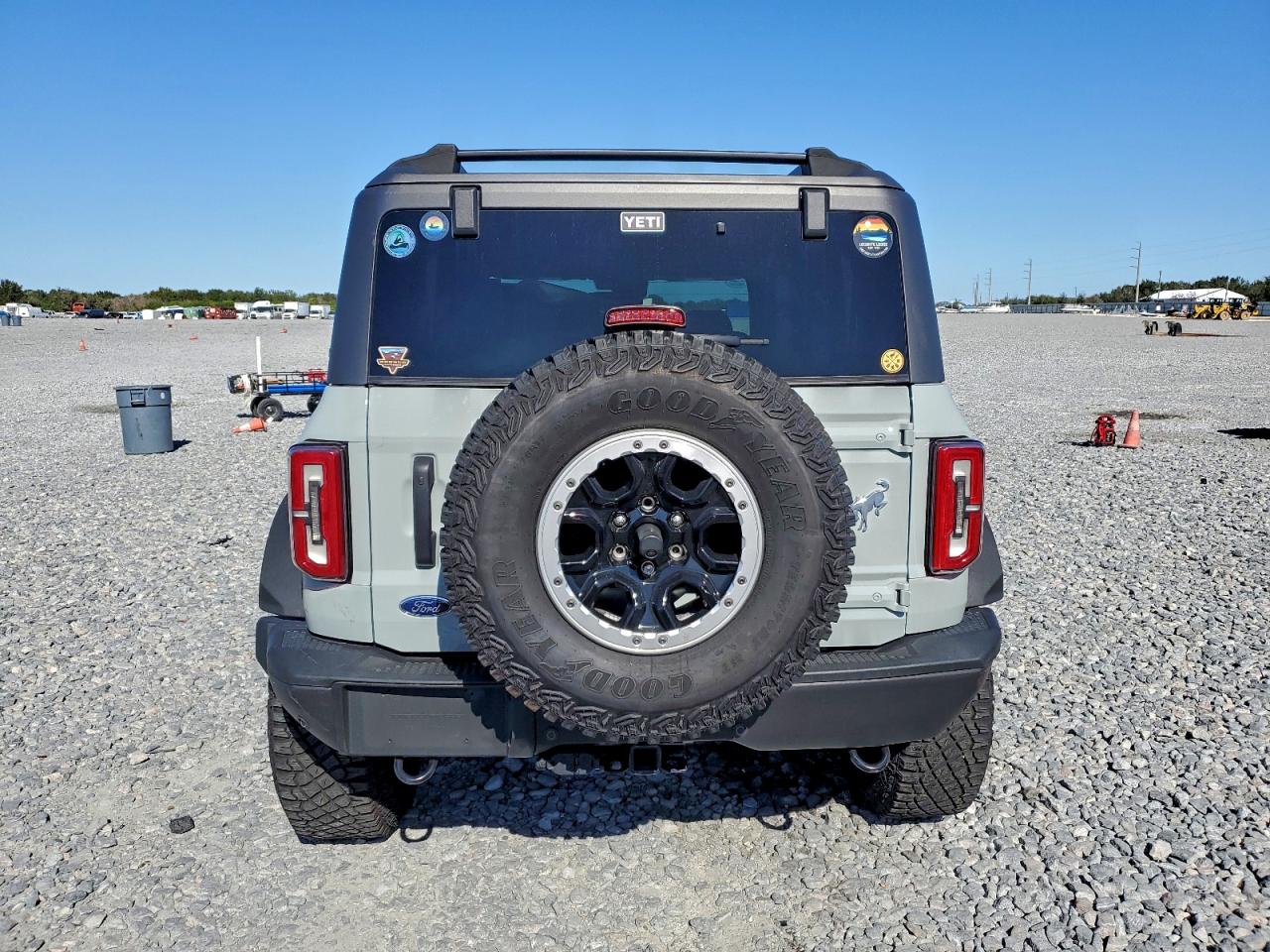 Ford Bronco Base Image 5