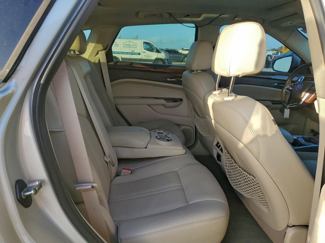 Cadillac SRX Luxury Collection Image 4