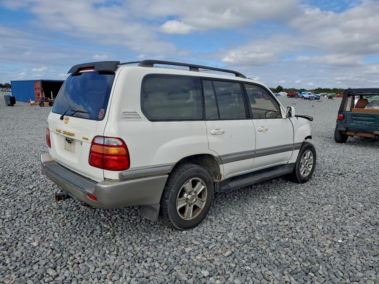 Toyota Land Cruis Image 3