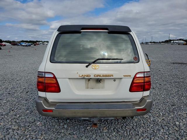 Toyota Land Cruis Image 11