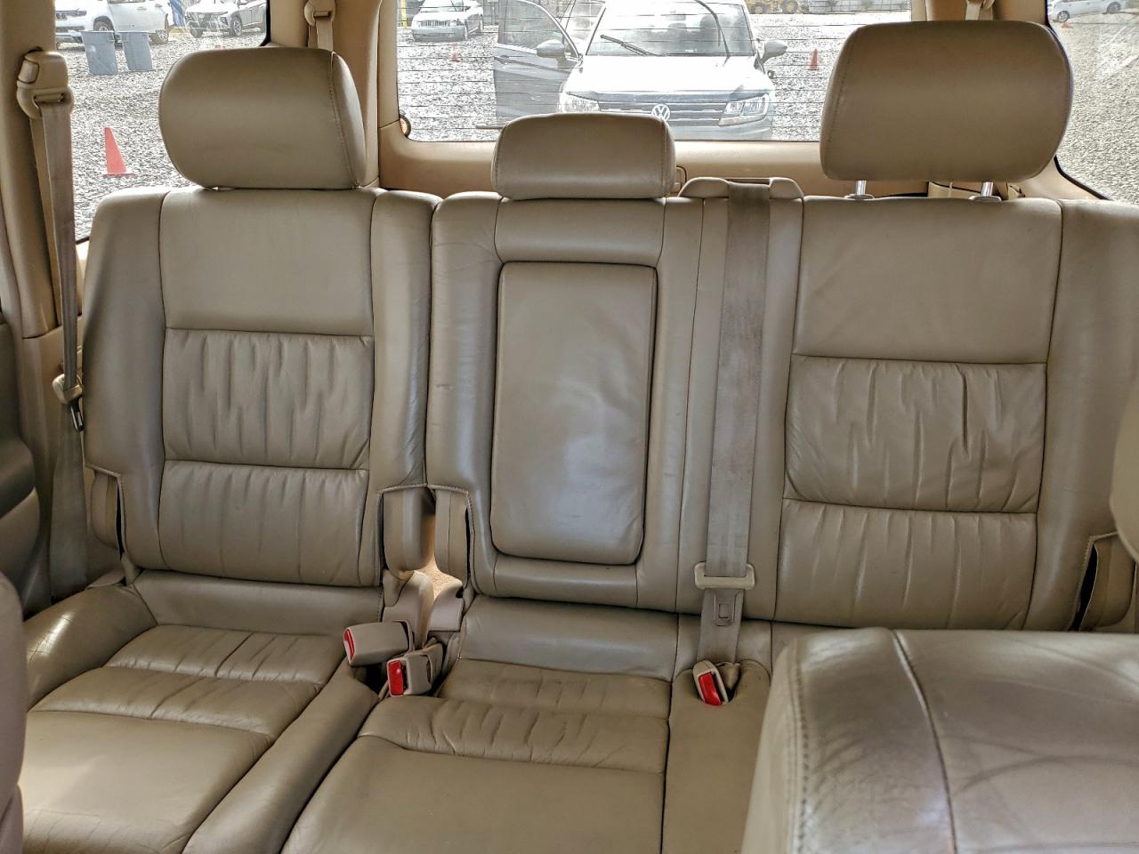 Toyota Land Cruis Image 13