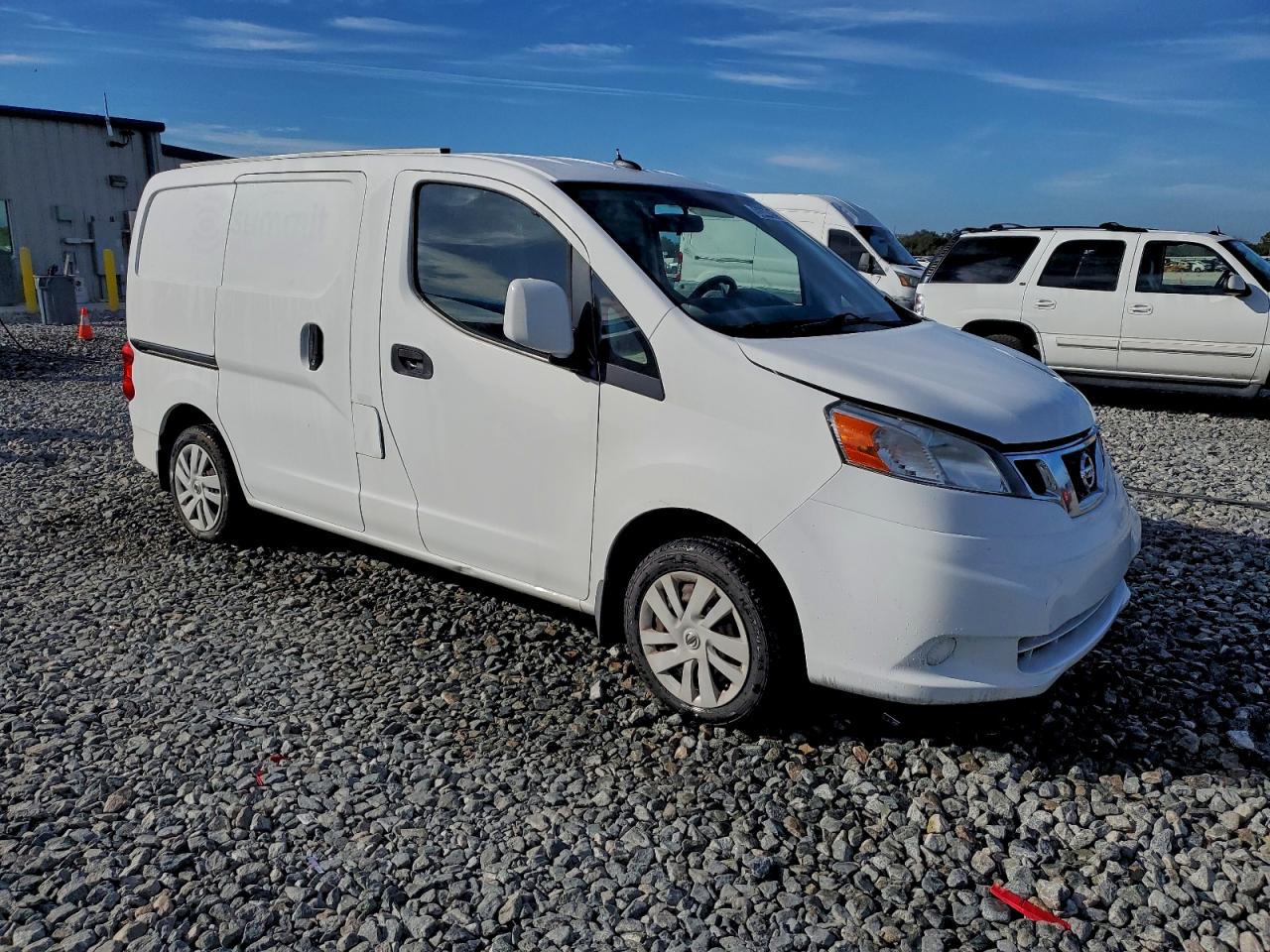 Nissan Nv 2.5s Image 4