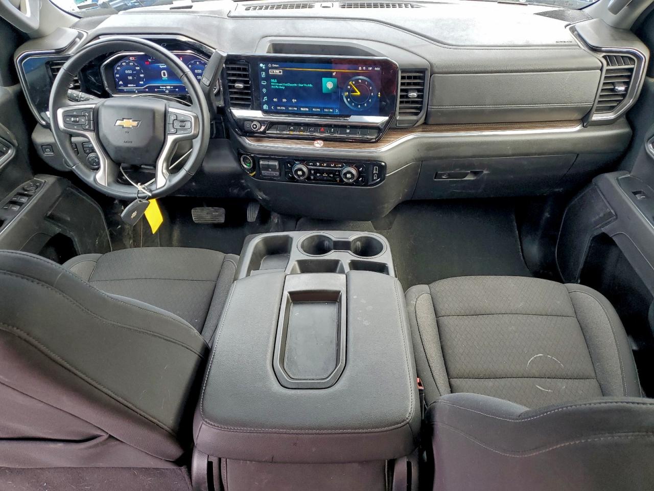 Chevrolet Silverado K1500 Lt Image 4