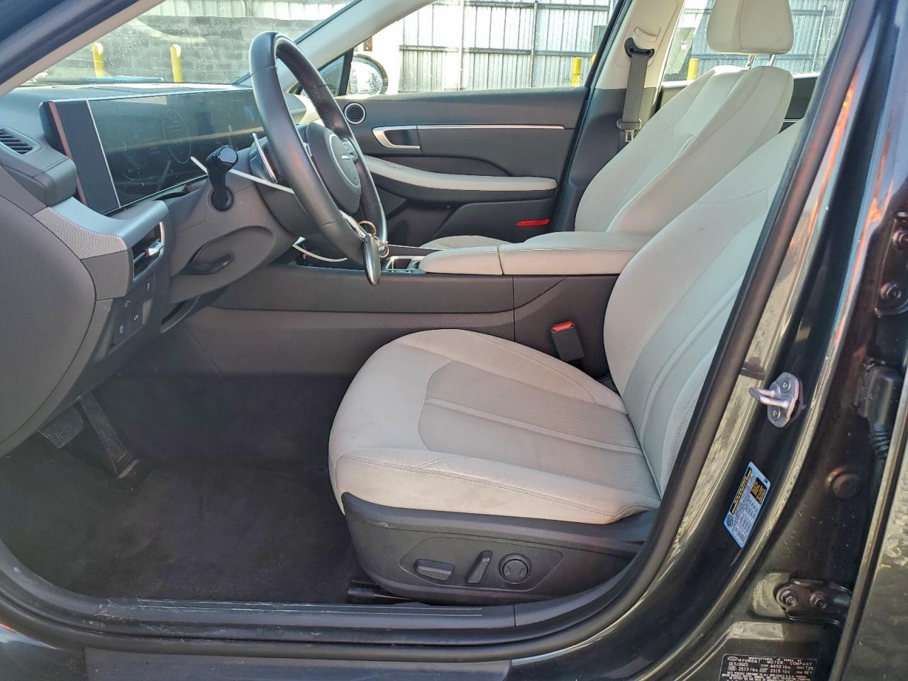 Hyundai SONATA Sel Image 10