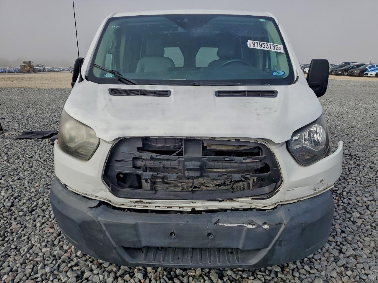 Ford Transit T-250 Image 6